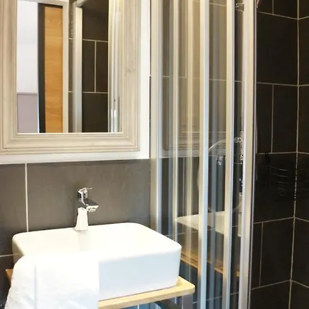 Savel Hotel