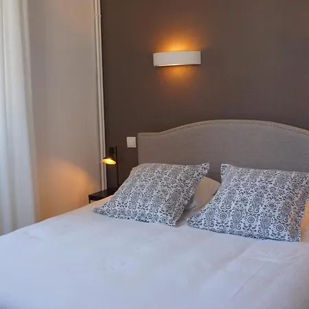 Savel Hotel 3*